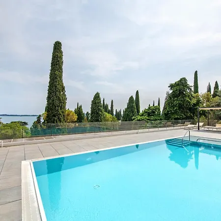 Apartment Michela Flat In Gardone Gardone Riviera